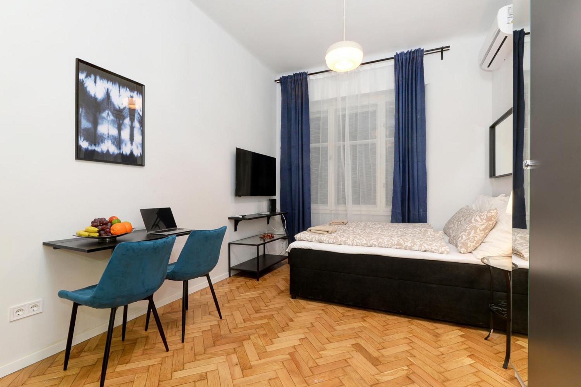 Boutique Central Apartments R611 — Photos 1
